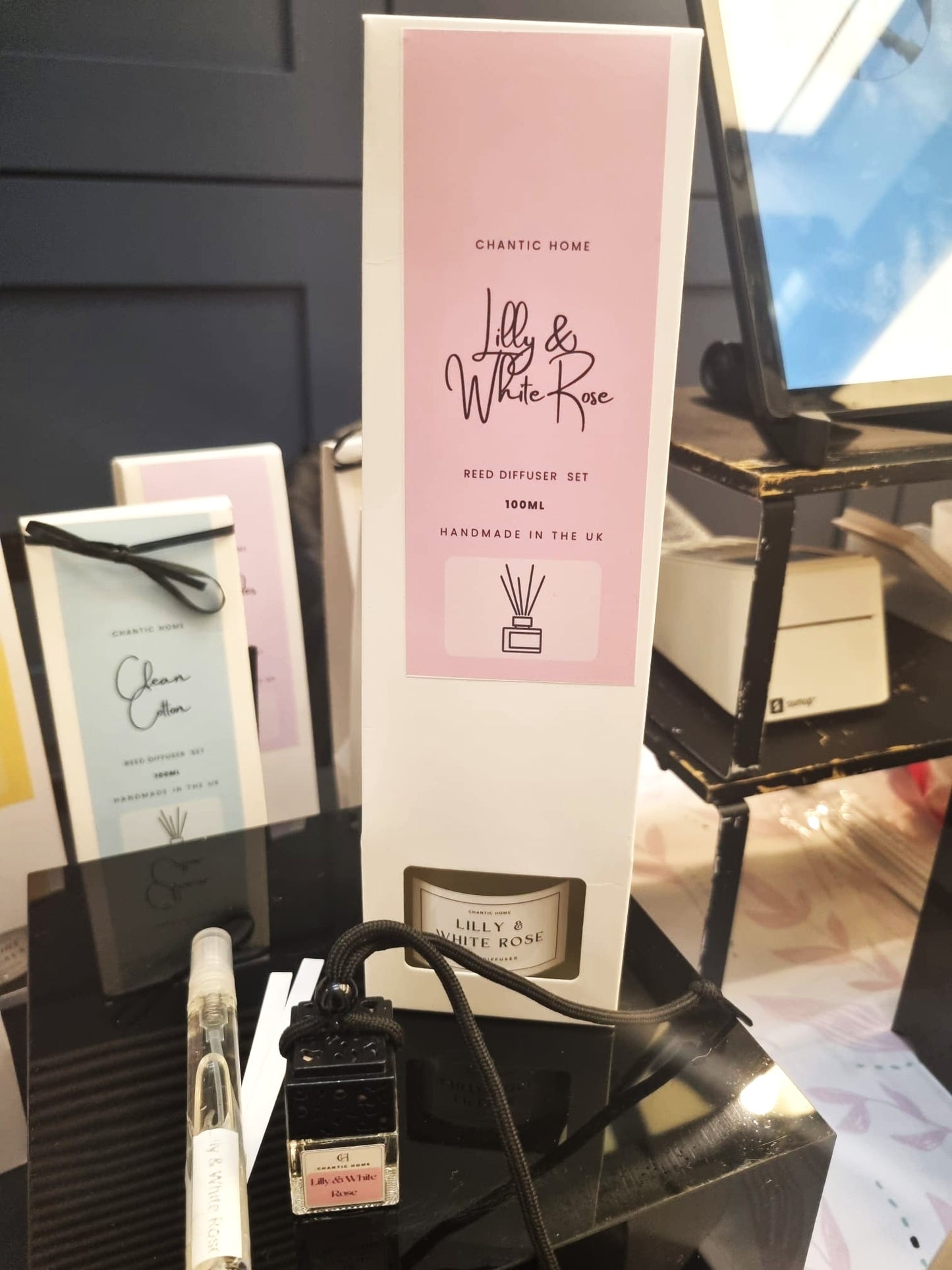 Lilly & White Rose 10cl/ 100ml | Vegan Reed Diffuser Set | Pet-Safe Luxury Home Fragrance | Chantic Home